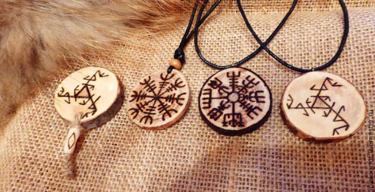 pendants with runes as success talismans